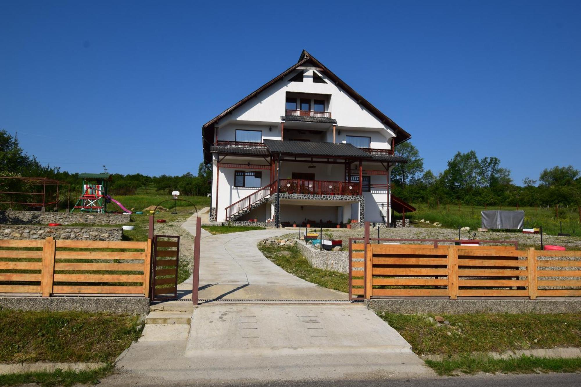 Apartmán La Radacini Horezu Exteriér fotografie
